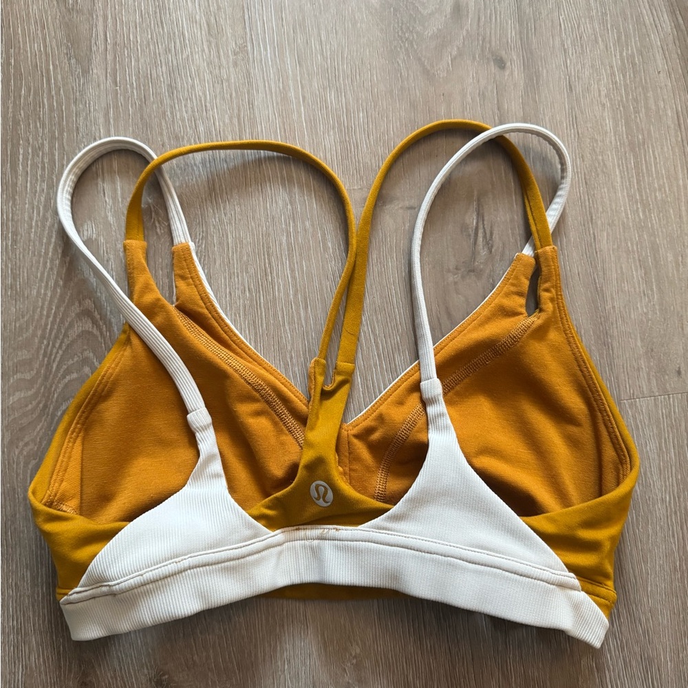Lululemon sports bra - Picture 2 of 3